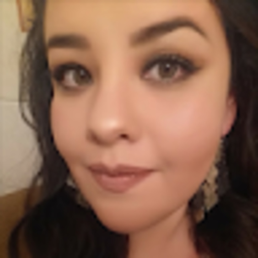 Meet your Posher, Monica